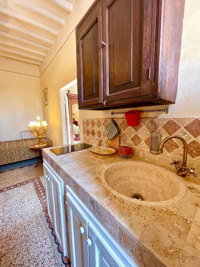 Palazzo Barbini Aparthotel Castiglione del Lago Bagian luar foto